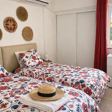 Apartment Leandro's House By Calyferias *